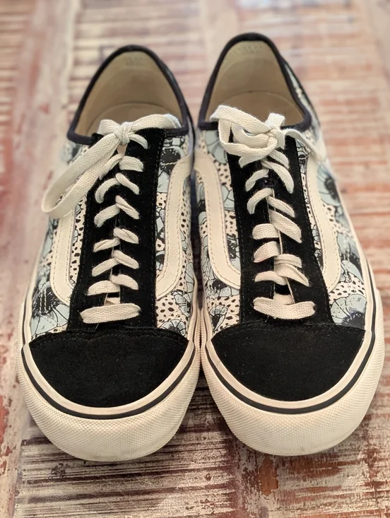 Vans Black & Light Blue Floral Low-Top Lace-Up Sneakers - Picture 3 of 6